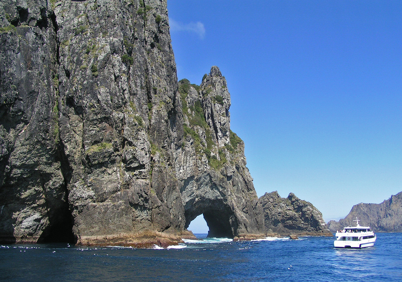 Hole in the Rock, Bay of Islands, NZ.